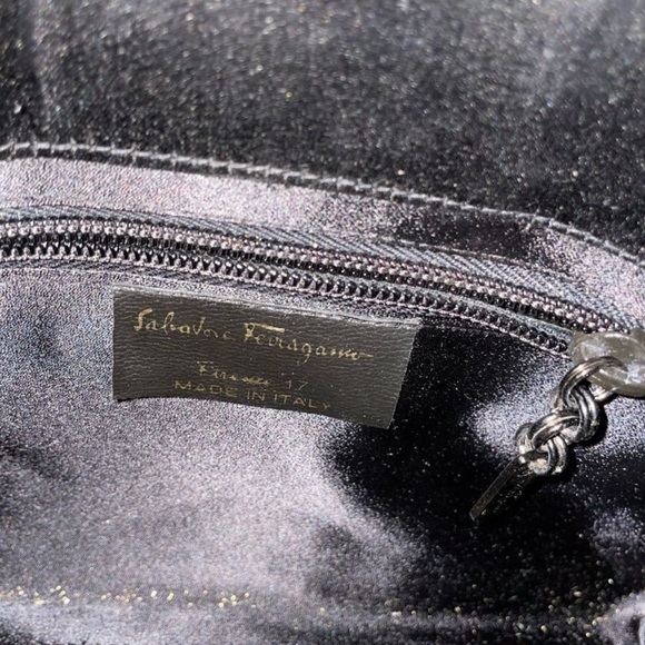 Salvatore Ferragamo Purse / Bag!🖤 W/ COA! - Picture 7 of 7